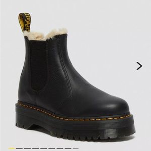 Doc Marten 2976 faux fur lined platform Chelsea boot
